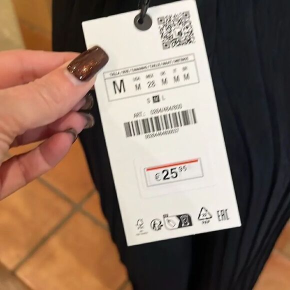 Zara Black Flowy Pleated Wide Leg Trousers, M! - Picture 5 of 10